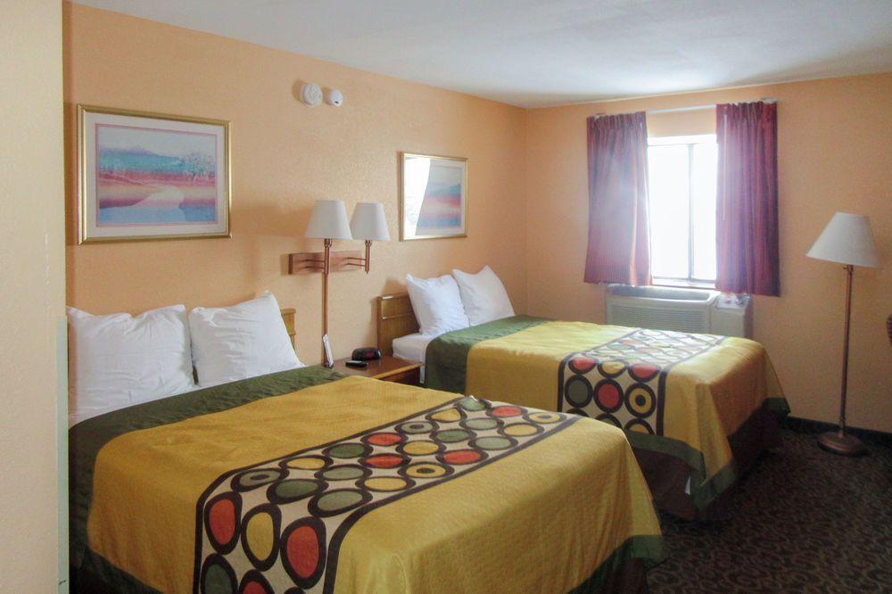 Econo Lodge Utica Luaran gambar