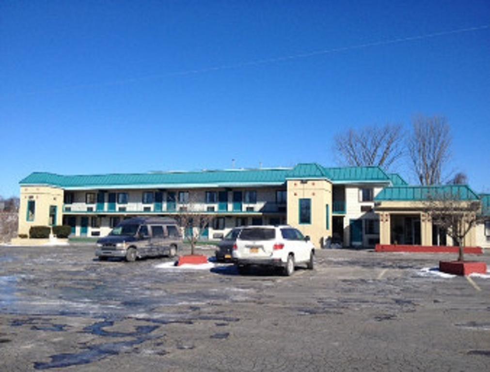 Econo Lodge Utica Luaran gambar